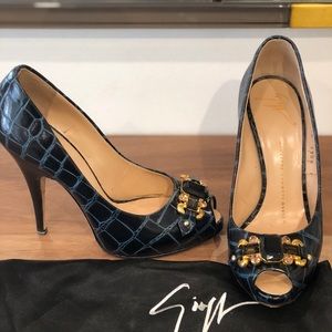 Size 36 (fits like a 36.5) Giuseppe Zanotti